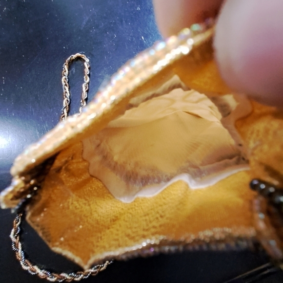 Handmade Beaded Pouch - Picture 9 of 9